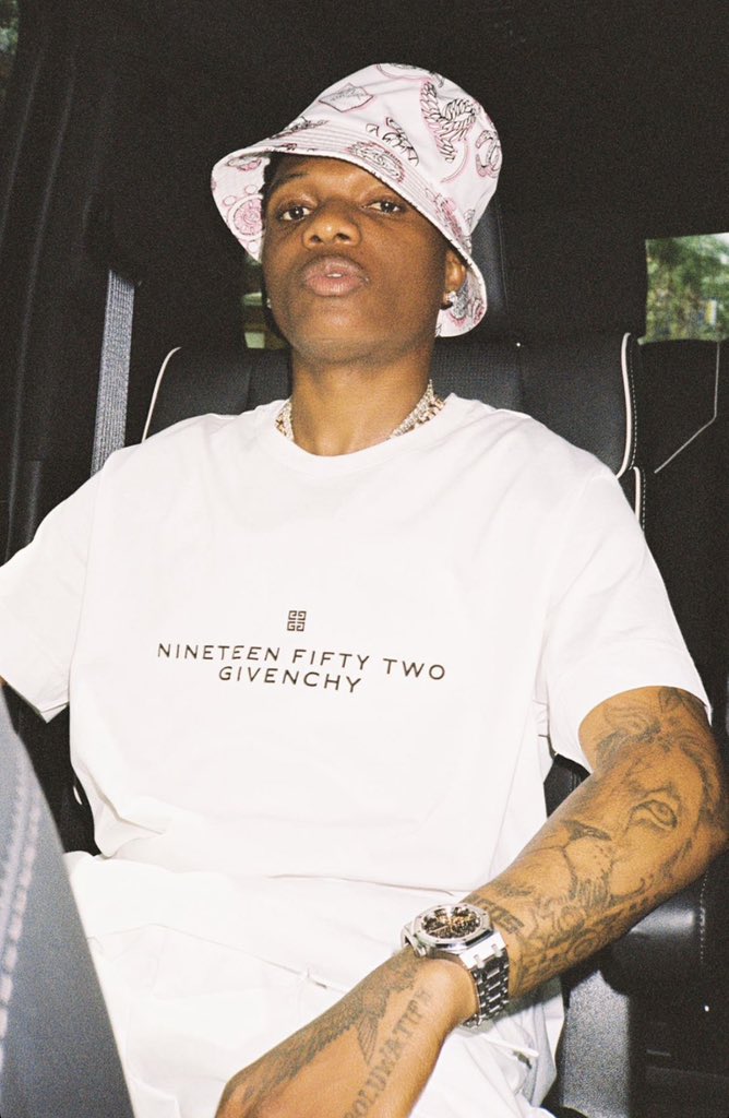 WizkidGallery's tweet photo. Happy 33rd Birthday @wizkidayo ! 🤍🖤 https://t.co/mfyU6lT97Z