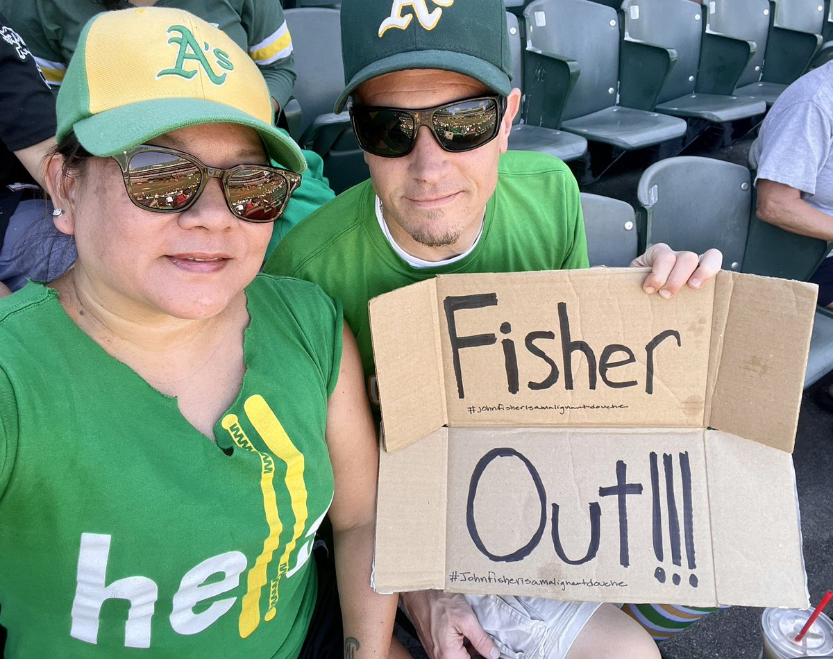 Back at it - Viva La Resistance - on a gorgeous non-110+ degree weather at the park 

#FisherOut #SellTheTeam #StadiumScam #OaklandForever #OAKtogether