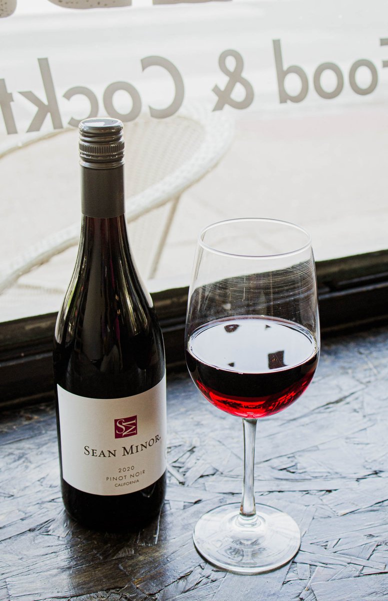 craftedstl's tweet photo. We have an amazing and extensive wine selection. We'll help you choose the perfect pairing! https://t.co/qt36lIdM98 https://t.co/1CV5E0hAMc