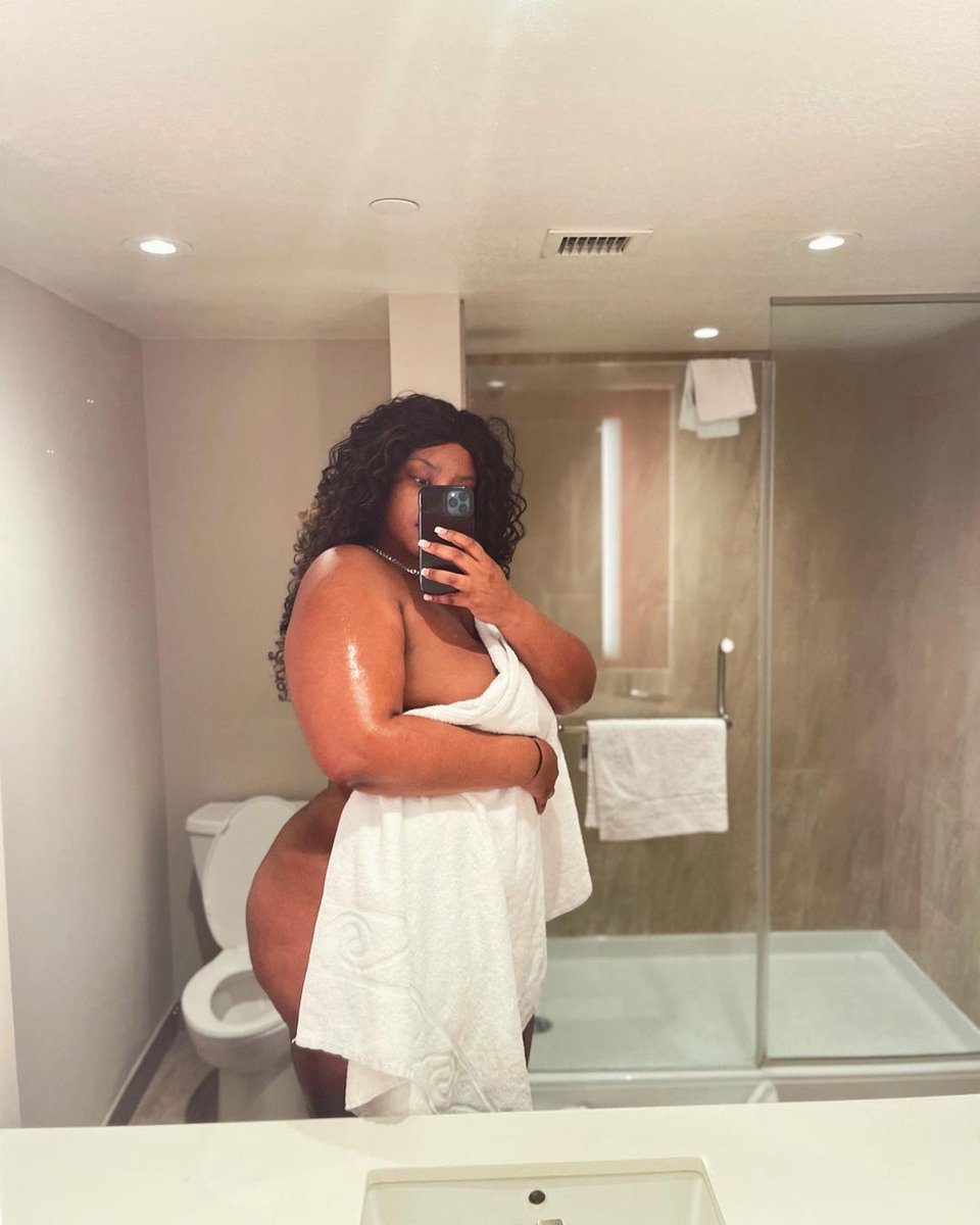 madewet5's tweet photo. Chubby 🥴❤️ https://t.co/ua7diFWM56