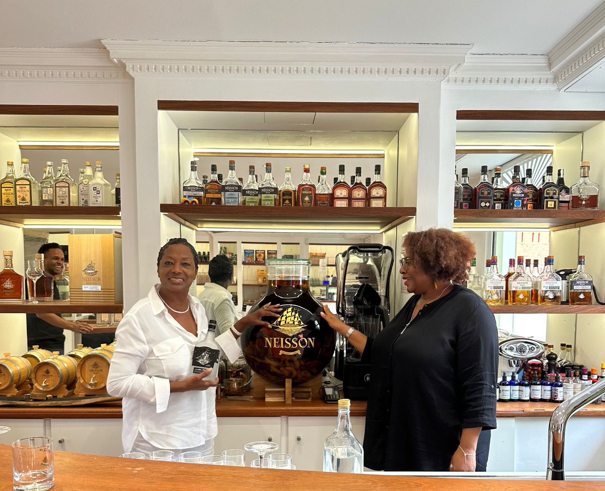 BabetteDR's tweet photo. Tournage aujourd’hui dans l’habitation #Neisson en
Martinique promo SAGASDOM
Moment d’exception merci à
Claudine Neisson pour son acceuil chaleureux sans oublier Wallys !
#rhum #neisson #martinique https://t.co/4y5Oyvun3g