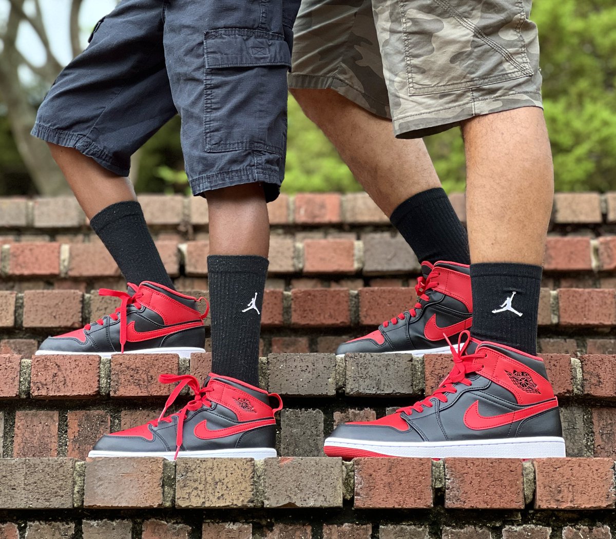luvkicks4life's tweet photo. My oldest son picked out matching AJ1’s &amp; socks for us to wear on our family vacation. Very proud dad here🤜🏽🤛🏽Happy Saturday #kotd AJ1 Mid Alternate Bred

#familyfun #snkrskickcheck #snkrsliveheatingup 
@Nike @Jumpman23 @nikestore @wilcocarla @rjolli007 @TheReal_JMillz_ https://t.co/SAxaVrWiPV