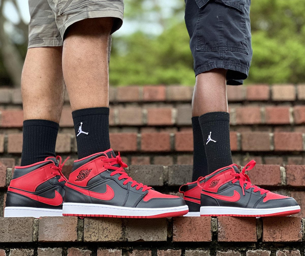 luvkicks4life's tweet photo. My oldest son picked out matching AJ1’s &amp; socks for us to wear on our family vacation. Very proud dad here🤜🏽🤛🏽Happy Saturday #kotd AJ1 Mid Alternate Bred

#familyfun #snkrskickcheck #snkrsliveheatingup 
@Nike @Jumpman23 @nikestore @wilcocarla @rjolli007 @TheReal_JMillz_ https://t.co/SAxaVrWiPV