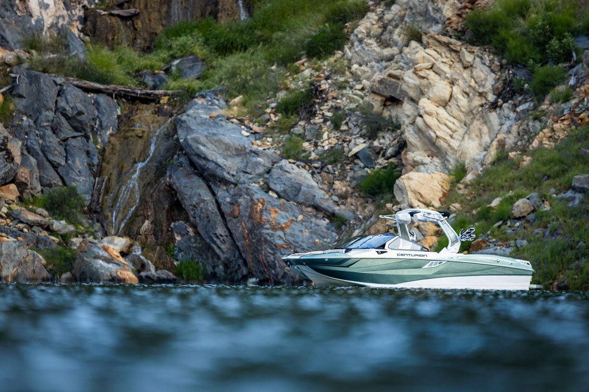 CenturionBoats's tweet photo. The Fi25 is designed for those who plan to spend long hours on the water and want a comfortable performance machine.
#centurionboats #fi25 https://t.co/lzVV4MC7Ul
