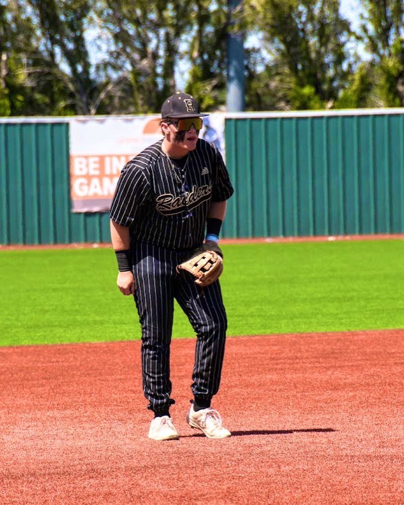 JacobMa5826's tweet photo. I am beyond blessed to announce that I will be continuing my academic and athletic career at Southeast Arkansas College. I would like to thank god, my family, and all of my past coaches through this long journey. #GoSharks @StevenAdamsJr @TobyCornejo @corniel_ed @SearkSharks @ROHO_Baseball @SoxBaseball1976