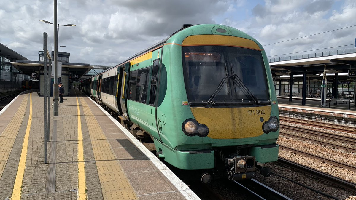 LudwigTails's tweet image. And first time arrive and being at Ashford International!! Thanks for the ride @SouthernRailUK #class171 802 for the amazing comfort and ride to Ashford and later heading back to Eastbourne.

#southernrail #southernrailuk #turbostar