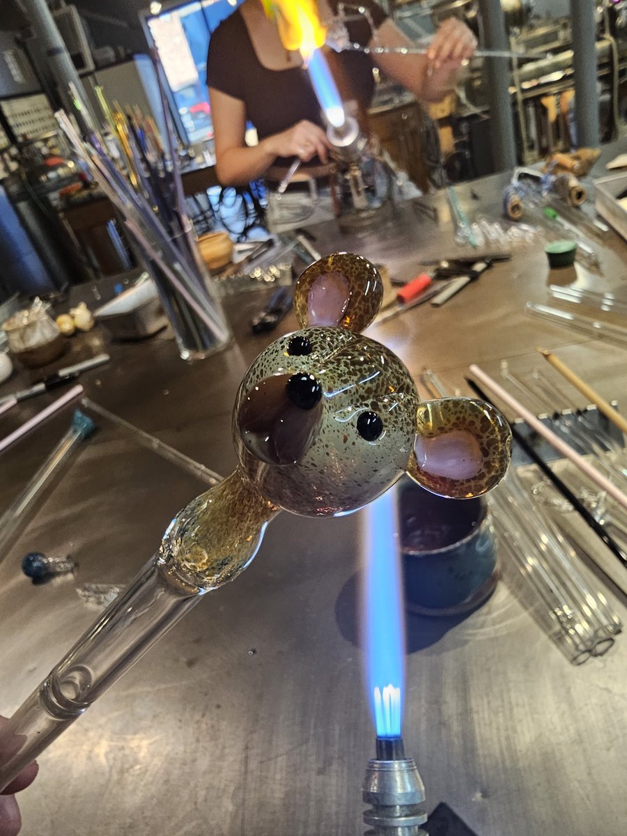 Mrs. Mooney ☮ tweet media