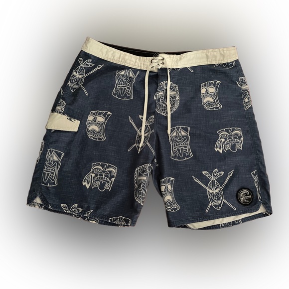 slhp27's tweet photo. So good I had to share! Check out all the items I'm loving on @Poshmarkapp #poshmark #fashion #style #shopmycloset #katespade #tinagivens #oneill: https://t.co/ETmaIoRyI6 https://t.co/4R2oTvmQEH