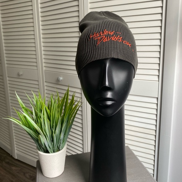 So good I had to share! Check out all the items I'm loving on <a href="/Poshmarkapp/">Poshmark</a> #poshmark #fashion #style #shopmycloset #harleydavidson: posh.mk/PiuC61UXsBb