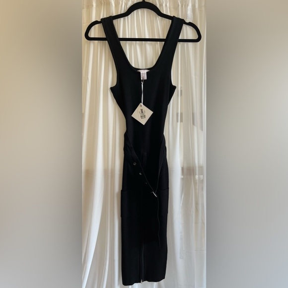 Moni98422873's tweet photo. So good I had to share! Check out all the items I'm loving on @Poshmarkapp #poshmark #fashion #style #shopmycloset #lululemonathletica #monsterhigh: https://t.co/TJEawue8kJ https://t.co/InsktH85ub
