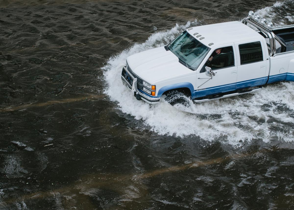 FW: Heavy rain is forecasted for Sunday. Prepare now to prevent flooding in your home and property. Learn more here: conta.cc/3pSjrks