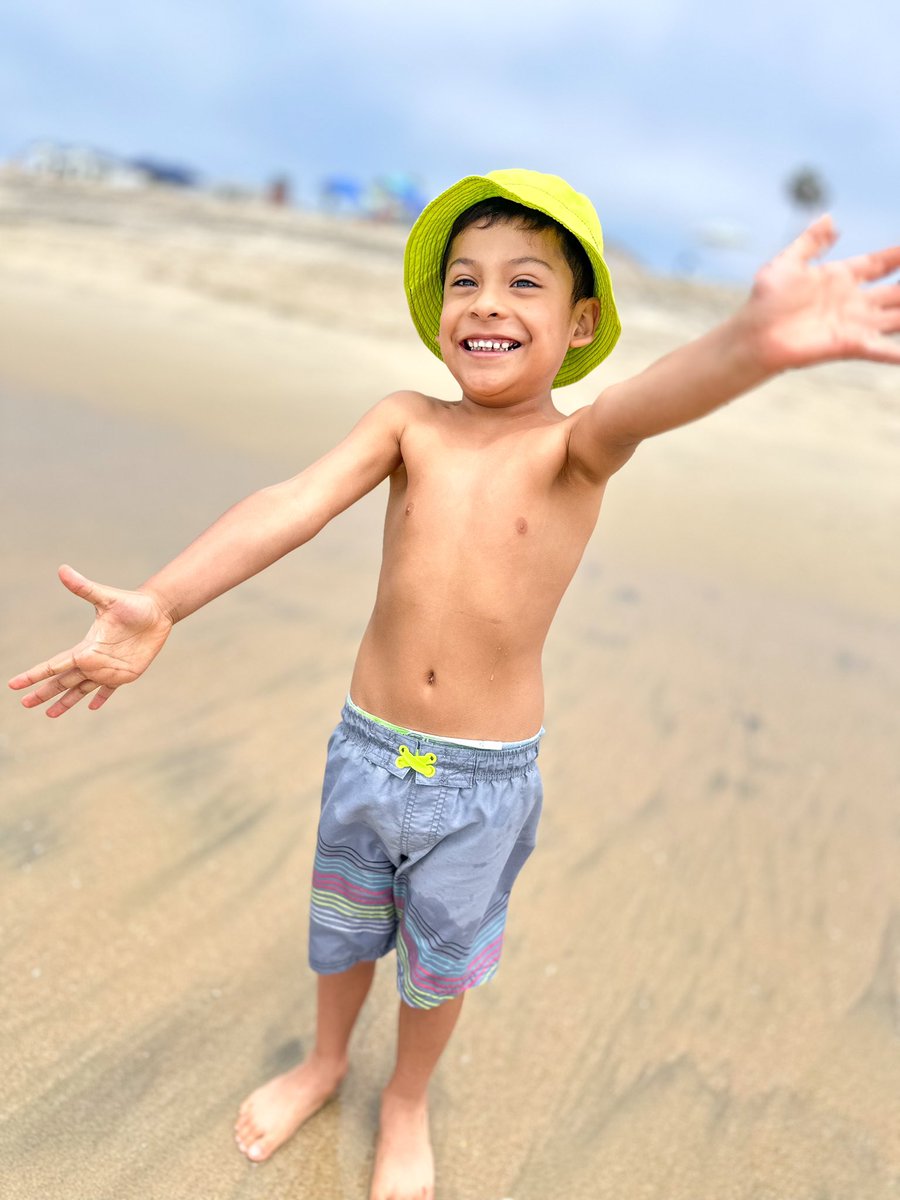 crystalcgar's tweet photo. Luke at his happy place! ☀️🏖️ #BeachBum https://t.co/vKB5IITAs8