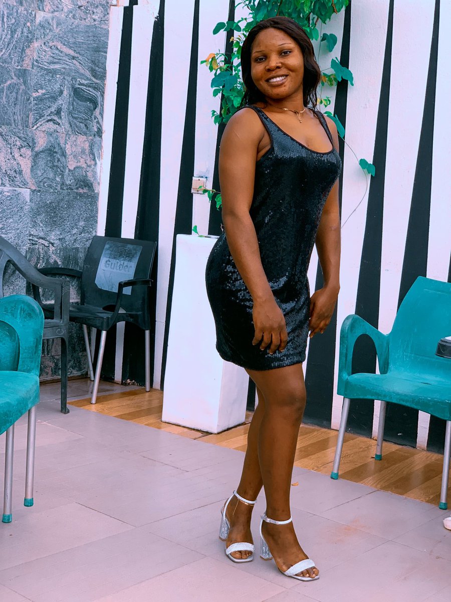 YetundeAyeni4's tweet photo. Happy birthday to me 🎁🎉🍿🎂say a prayer 🤲 https://t.co/HQiSrbXzsI