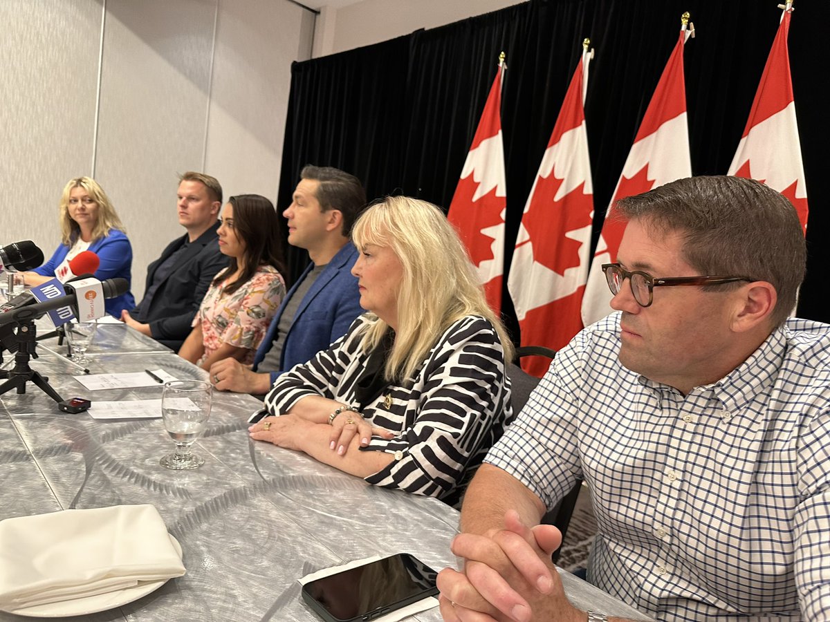 bobzimmermp's tweet image. CANADA NEEDS A CHANGE: The common message we heard in BC this week was @PierrePoilievre is the right person to lead our country and that they were done with Justin Trudeau. #itstimeforachange