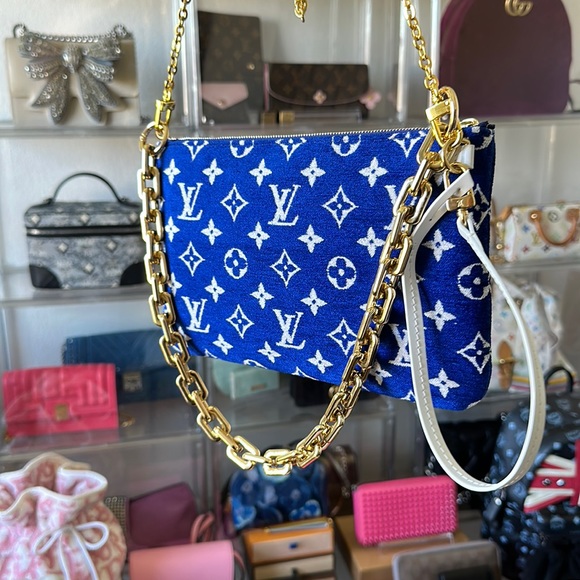 FibroFit's tweet image. So good I had to share! Check out all the items I'm loving on @Poshmarkapp #poshmark #fashion #style #shopmycloset #hermes #gucci #louisvuitton: posh.mk/tV8l6lMatBb