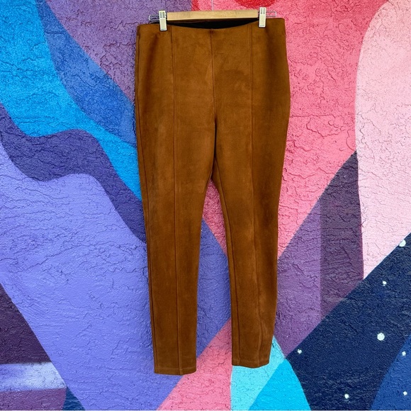 Karen Brooks tweet media