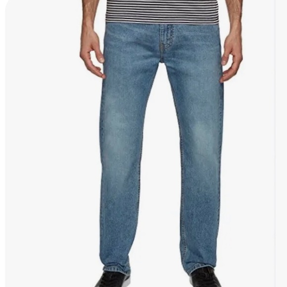 Breezy8312's tweet photo. So good I had to share! Check out all the items I'm loving on @Poshmarkapp #poshmark #fashion #style #shopmycloset #bonobos #levis: https://t.co/lPXvL87oKD https://t.co/pd0cA5DoTS