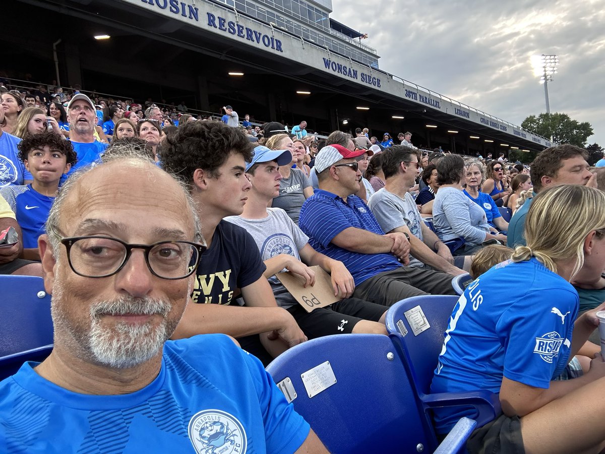 edfischman's tweet photo. Nice night for a game. I went to Annapolis and a soccer game broke out? @AnnapolisBlues take a 1-0 lead with goal at 30β in NPSL playoff vs Alexandria Reds. Letβs go Blue team!! #DMVsoccer #MDpride https://t.co/LGrFZs7shk