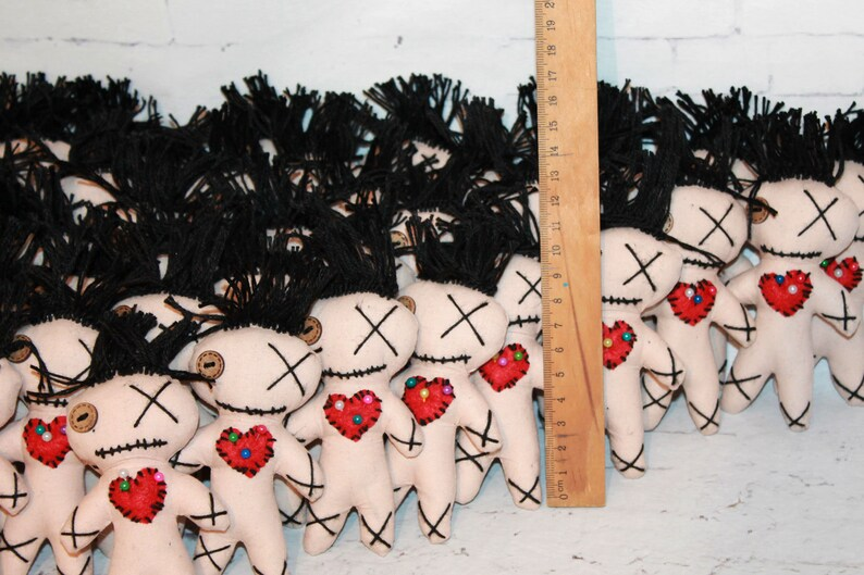 DecorsDIY's tweet photo. 80 Party Gifts for Guest Voodoo Doll Favor - Etsy https://t.co/hT94noXVjl https://t.co/gXKQrDCzF0