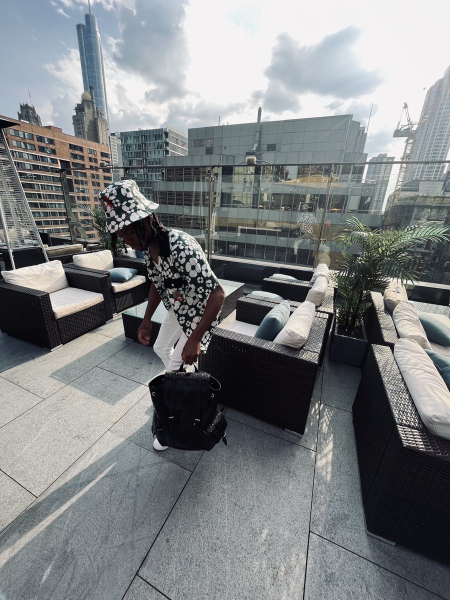 My name good, my face clean, my pockets full, my people straight!