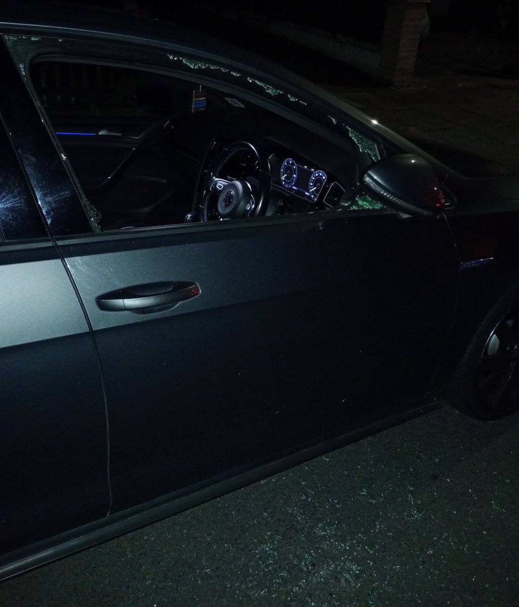 You can run but you can't hide... 🏎️ 🚓 The driver of this car didn't want to stop when pulled over by the Neighbourhood Priority Team tonignt. 🏃 After a foot chase the driver and friend were detained. 👨🏻‍⚖️ Driver reported to court & car seized. Sgt 645 / Pc 4084