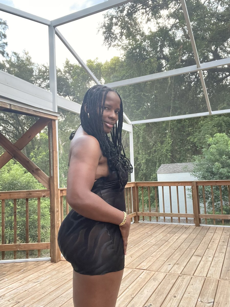 1LA_G's tweet photo. They want what I got but not what I been thruโฆ..#HoodNSexy (always hood first)โฆ..Show ready #GoodPussy #OTE #PutItUp #DGAF ๐ป๐ป๐ป https://t.co/dVpSbGmYGs