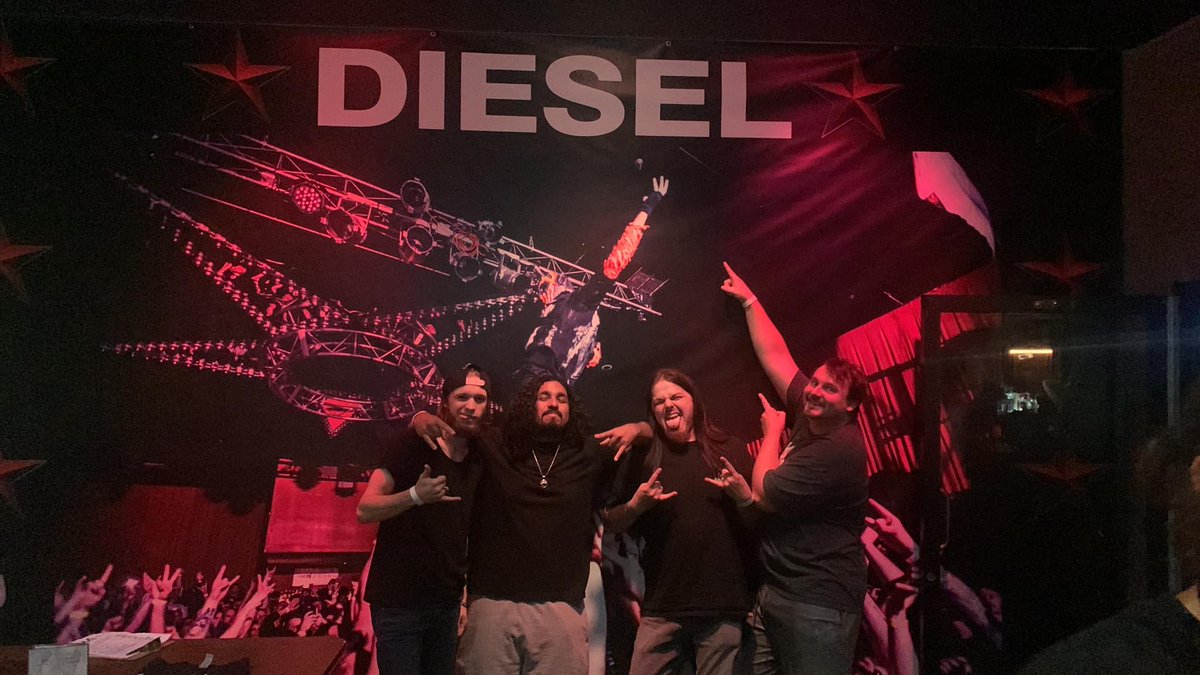 City_Limits_B's tweet photo. The energy was amazing last night Detroit you guys rocked! https://t.co/obG3glQvm6