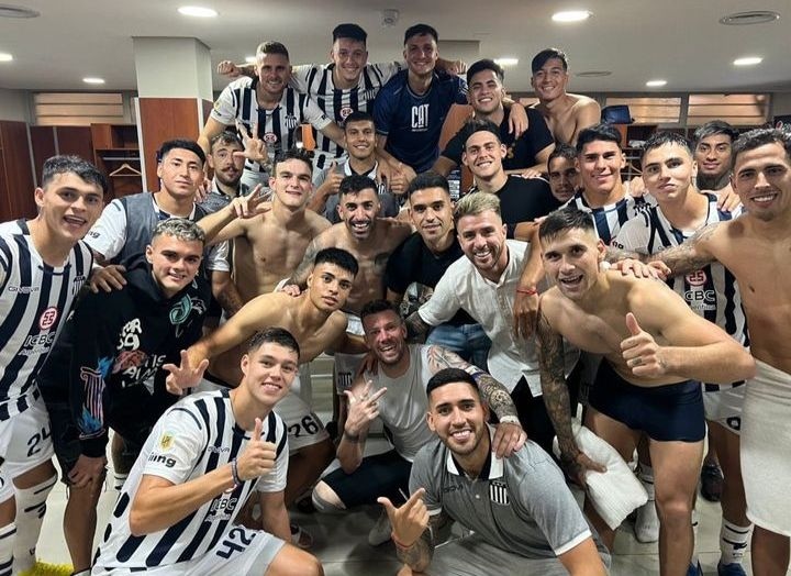 memesdetalleres's tweet photo. Nos vemos el Jueves en Mendoza, JUEGUE TALLERES!💙 https://t.co/hM90Q4bCqq