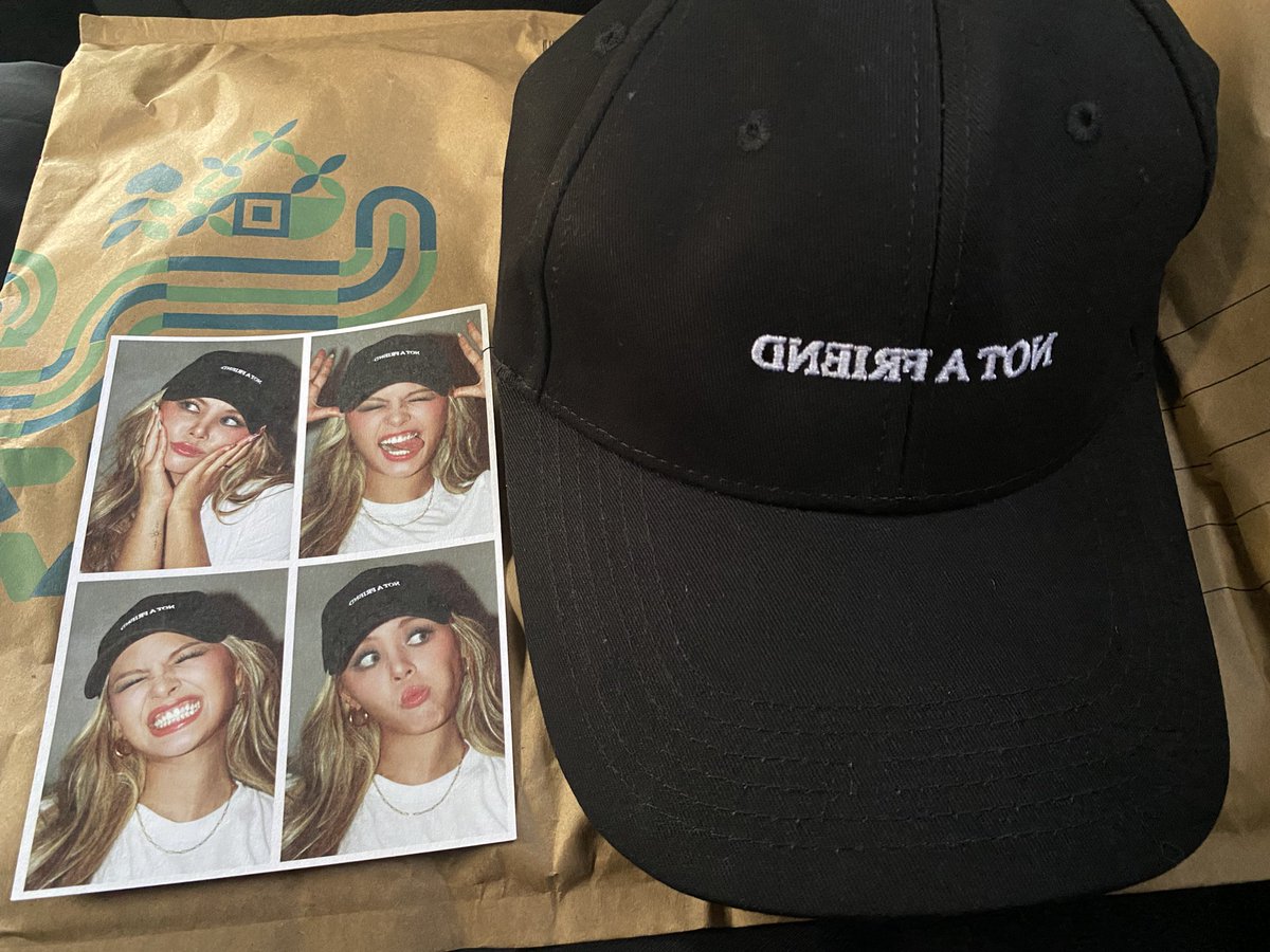 crystkep's tweet photo. #SORN_MERCH #SORN #NotAFriend https://t.co/wc7TJxwVqf
