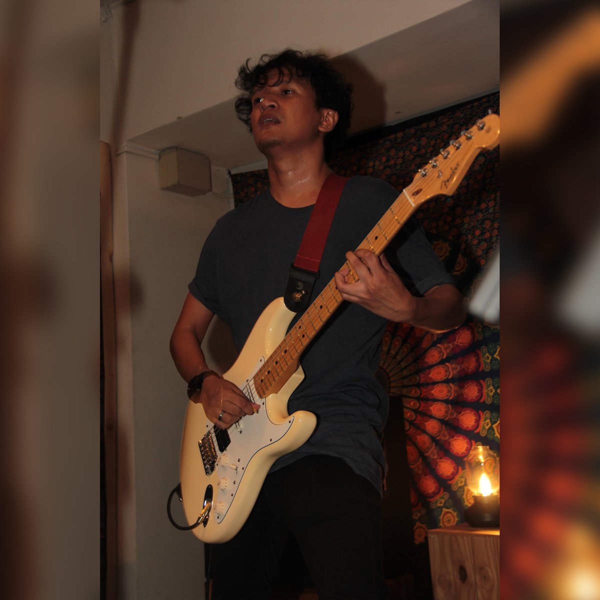 The MASH tweet media