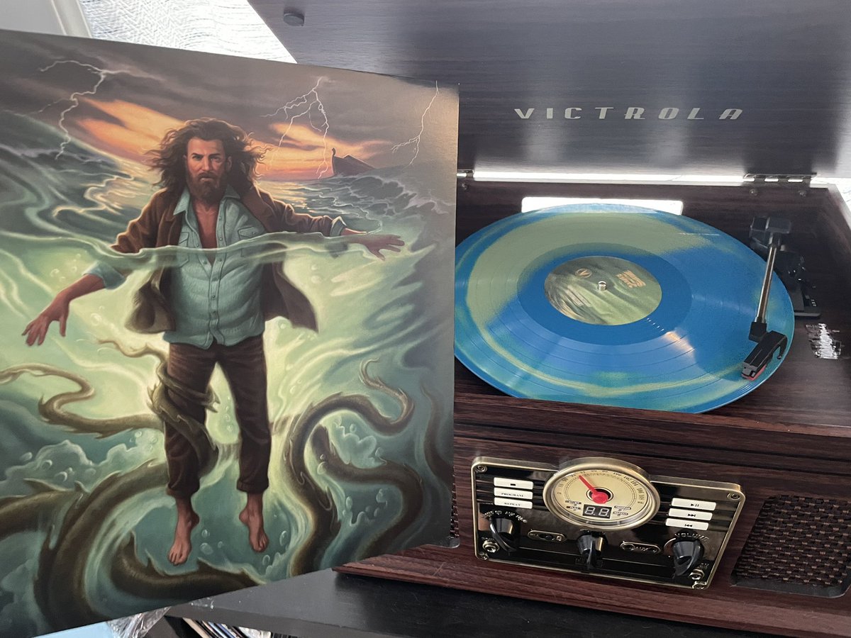 Megatronadium's tweet photo. I got the house to myself tonight, so I’m enjoying my tunes. @rhettmc #JamesAndTheShame #HumanOverboard https://t.co/Zfsyiwa4nk