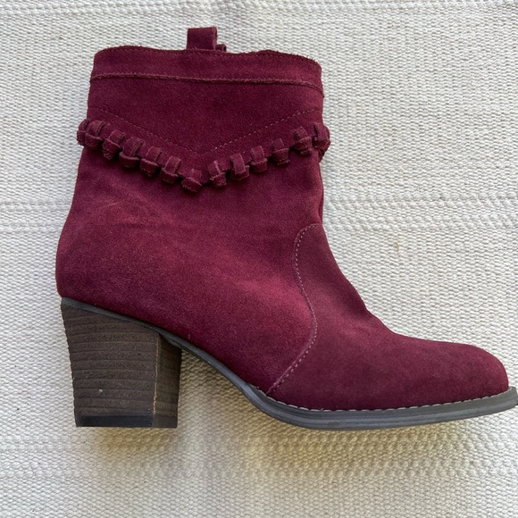 sallisingleton's tweet image. So good I had to share! Check out all the items I'm loving on @Poshmarkapp from @styletaketwo #poshmark #fashion #style #shopmycloset #freepeople #modcloth #sbicca: posh.mk/pUVnW651sBb