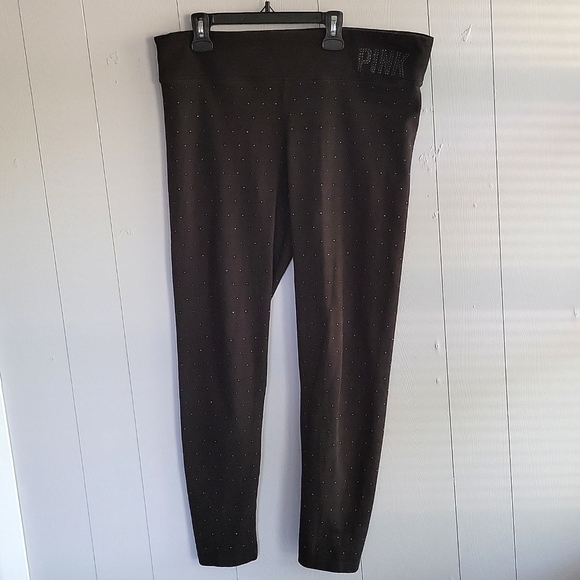 sherri_host's tweet photo. So good I had to share! Check out all the items I'm loving on @Poshmarkapp #poshmark #fashion #style #shopmycloset #jjill #pinkvictoriassecret: https://t.co/VpemuzGUwy https://t.co/pKczD5R1VH
