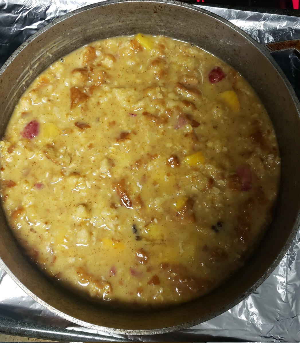 My Peeps need a Sweet Treat. So Bread Pudding is all I could think of..  #recipe it is bread, eggs, frozen fruits, Vanilla extract, sugar and Sweet Almond Milk. In an hour or so, we'll see how it turns out. 🤞