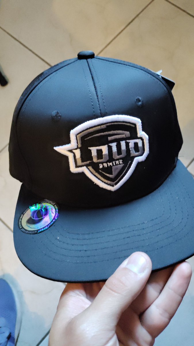 AxelJimenez134's tweet photo. Ya pa ponernos formales en el torneo que viene #beloud @LouDGaming_MX https://t.co/b8KO27Ft0u