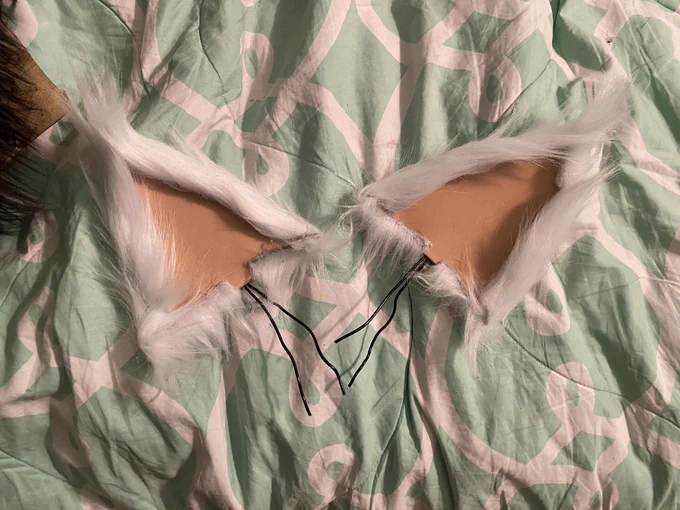 rouge ears is done :3 just gotta do like the bat line detail shit on the inside 