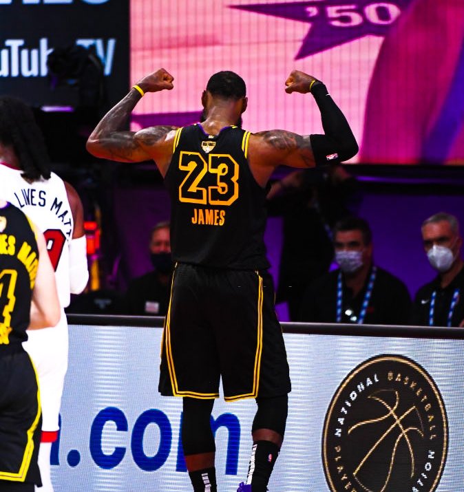 LakersEmpire's tweet photo. #23 is back 👑 https://t.co/B7cIy4IHLt
