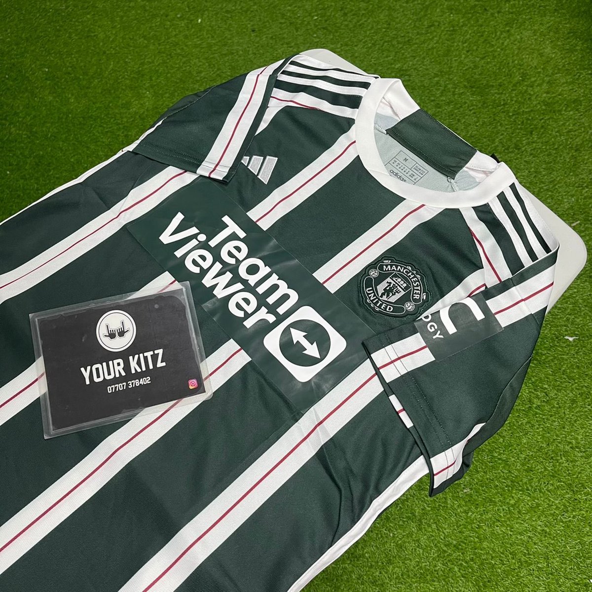 yourkitz's tweet image. Manchester United away kit