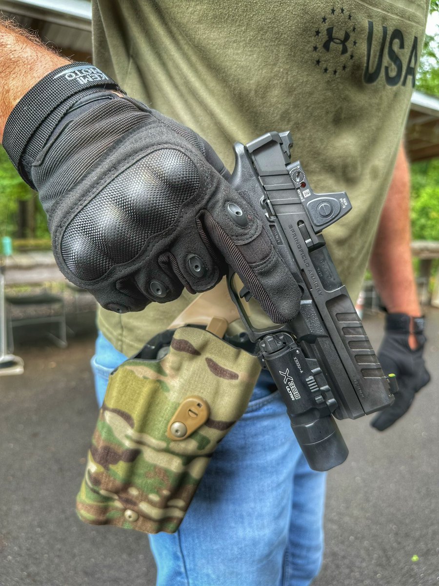 g2buck_'s tweet photo. Who likes to hit the range? #rangeday #2a #9mm #springfieldarmory https://t.co/ijEnN4EOza
