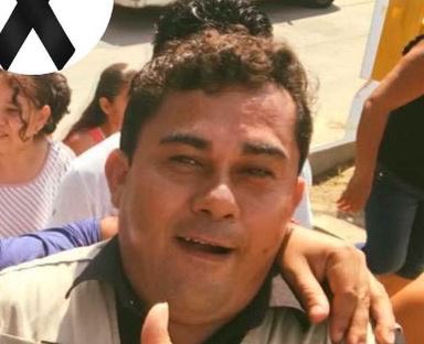 ZonaRoja_Oaxaca's tweet photo. #PeriodismoEnRiesgo
Este sábado fue asesinado en #Acapulco, Guerrero, el periodista Nelson Matus Peña.
Era originario de Pinotepa Nacional, #Oaxaca, y dirigía el sitio informativo “Lo Real de Guerrero”.
Sujetos armados lo ultimaron en el estacionamiento de un centro comercial. https://t.co/0vlGlma9ZG