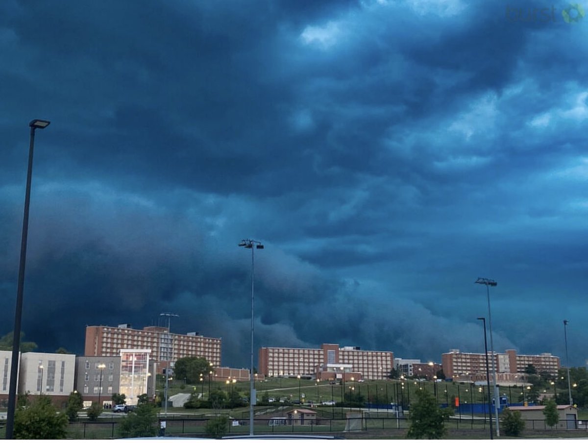 Tornado warning in Lawrence, KS I’m about 40 minutes away. Goodnight. It was a horrific storm. https://t.co/lXcqNQ1LvG