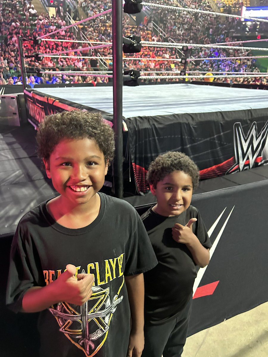 edavid_allison's tweet photo. @WWERollins Thank you 🙏🏾 https://t.co/DGzt9opyBg