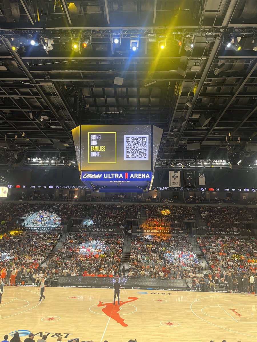 The @WNBA remembering @brittneygriner & our @BOFHcampaign during the #WNBAAllStar. #bringthemhome @PhoenixMercury #WeAreBG @ATT