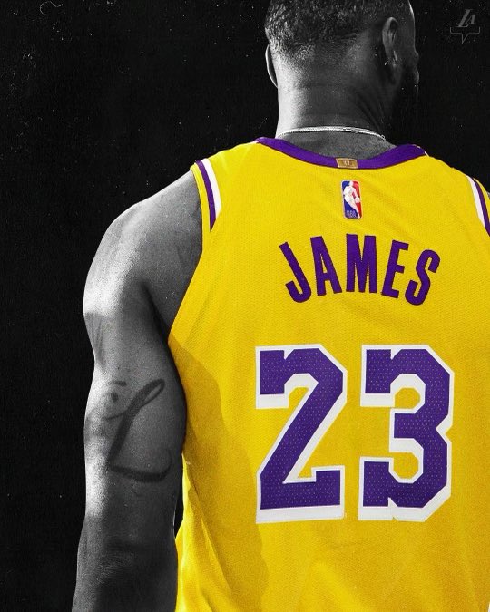 RT @Lakers: It's official. 23 is back. https://t.co/hEqb5rQANk