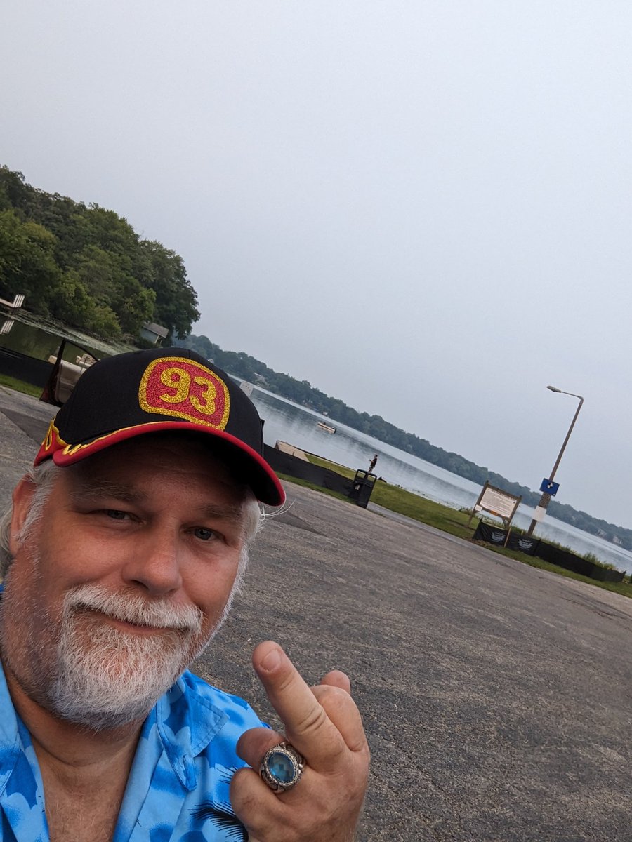 Illinois MMJ social equity investigations start Monday! We're going to figure out what happened &amp; we're going to demand that it gets corrected!!
#mmjregulators
#qualitycontrol
#cannabispolice