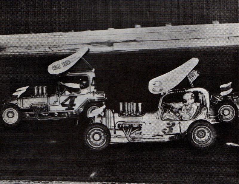 @WingedNation @SageFruit @bud_kaeding @ThePostman68 @AshleyStremme We used to watch Howard Kaeding race pavement super-modifieds at San Jose Speedway. Howard's cars were always painted white, sporting American flags while his nemesis at the track, Nick Ringo, drove a black car, sporting skull and crossbones flags. The crowd loved it!