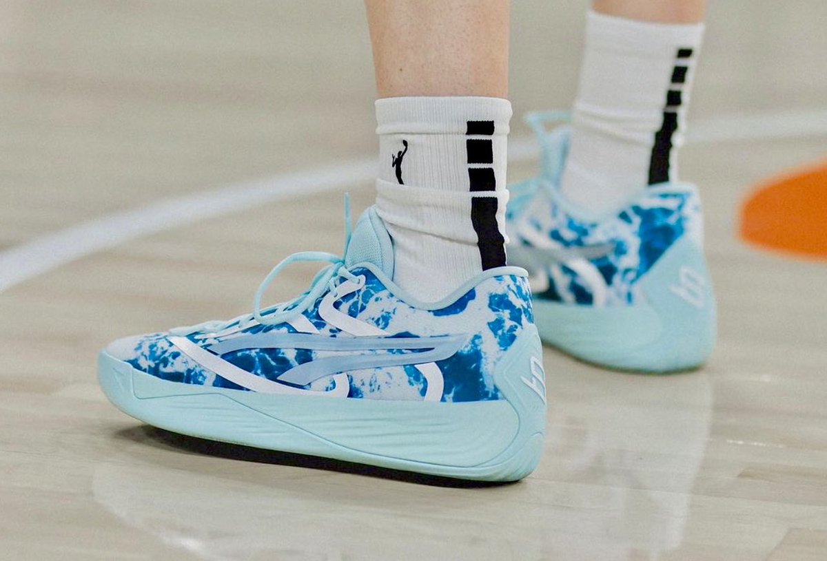 Breanna Stewart unveils the “Water” <a href="/PumaHoops/">PUMA Basketball</a> Stewie 2s at the #WNBAAllStar Game 🌊