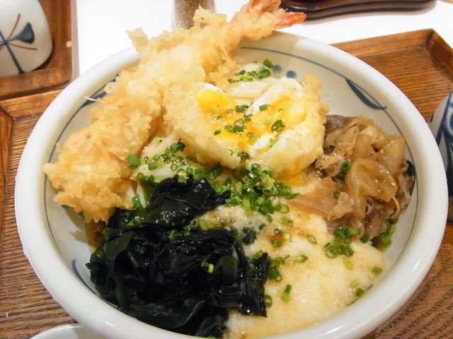 hatsu823's tweet photo. 暑い日にちゅるんと食べたい冷やし麺9選🍜
①ユッチャンの葛冷麺 六本木
②谷やのぶっかけ 人形町
③香り家のそば切り 恵比寿
④食道園の冷麺 蒲田
⑤à la 麓屋のつけそば 三田
⑥ごんの肉そば 虎ノ門
⑦うどん山長の胡麻だれうどん 恵比寿
⑧辛流のつけそば 六本木
⑨為治郎の鴨せいろ 東京
#麺活 https://t.co/XnvJpIPYiW