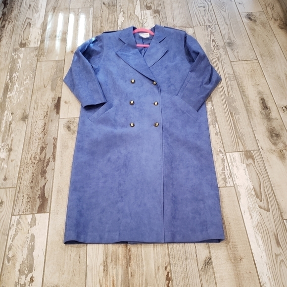 So good I had to share! Check out all the items I'm loving on <a href="/Poshmarkapp/">Poshmark</a> from <a href="/Janehorton9My/">My Info</a> #poshmark #fashion #style #shopmycloset #zara #aerie #countromi: posh.mk/O7lE3Cl6sBb