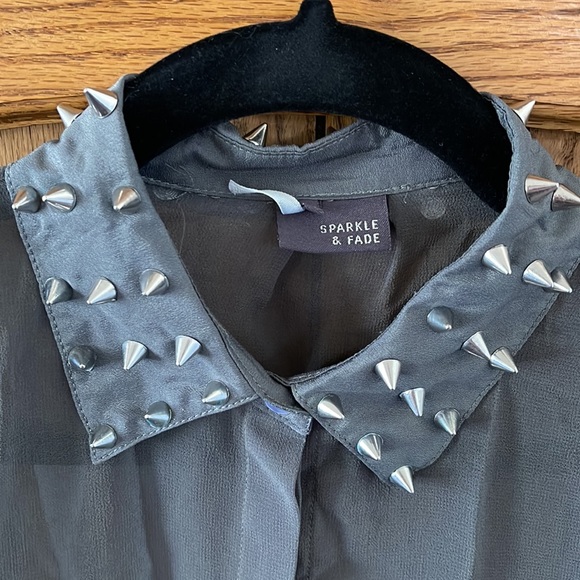 boogee37's tweet photo. So good I had to share! Check out all the items I'm loving on @Poshmarkapp #poshmark #fashion #style #shopmycloset #sparklefade #verabradley #zara: https://t.co/vVsTqM7QvN https://t.co/zSYynaRpwf
